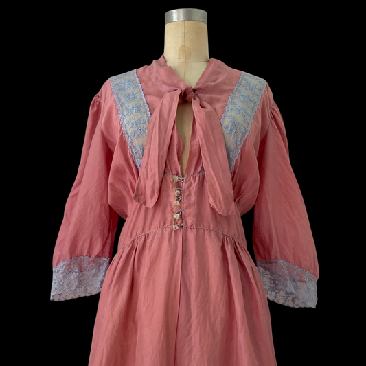 1940s Hand Dyed Silk and Lace Dressing Gown