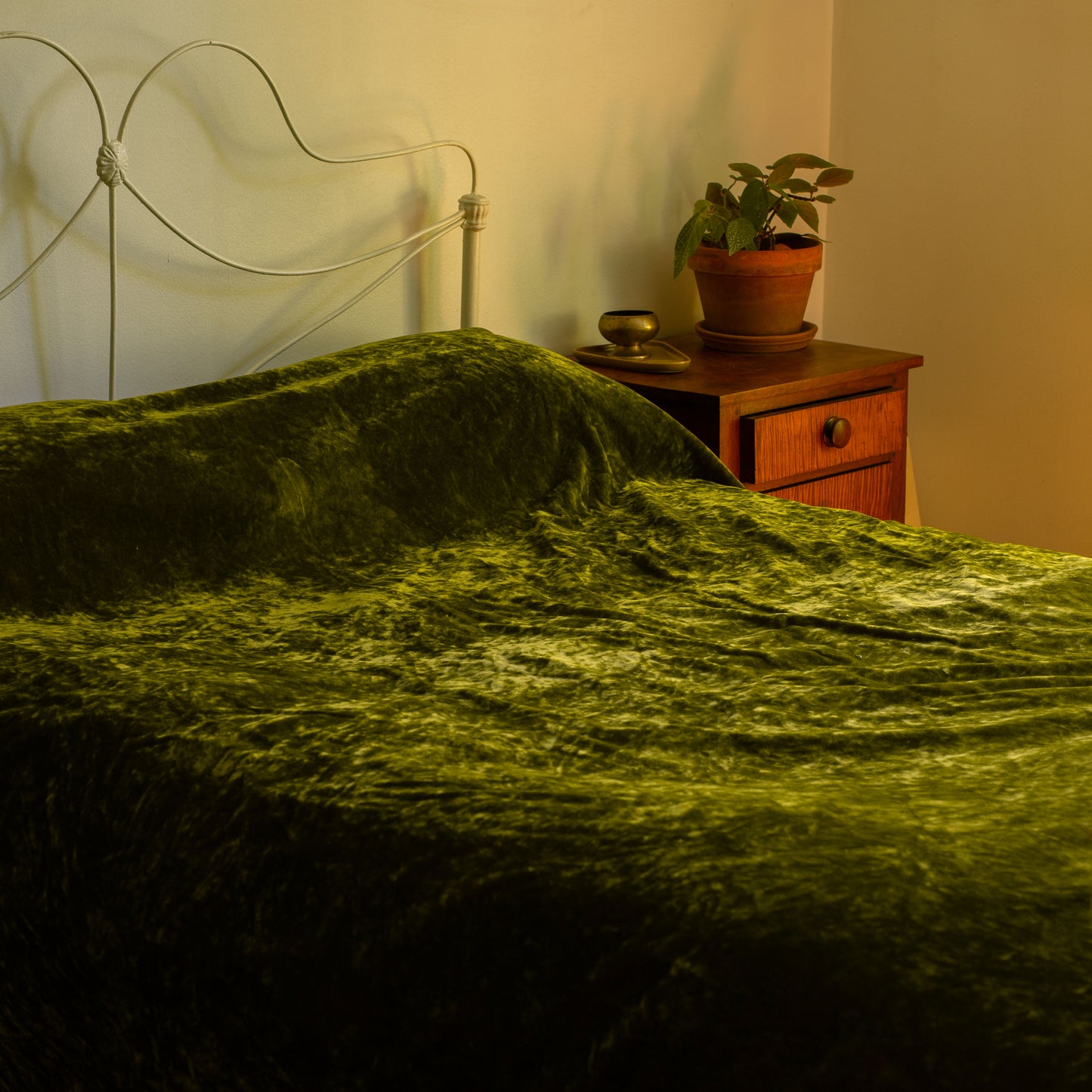 1970s Green Velvet Bedspread Full Double