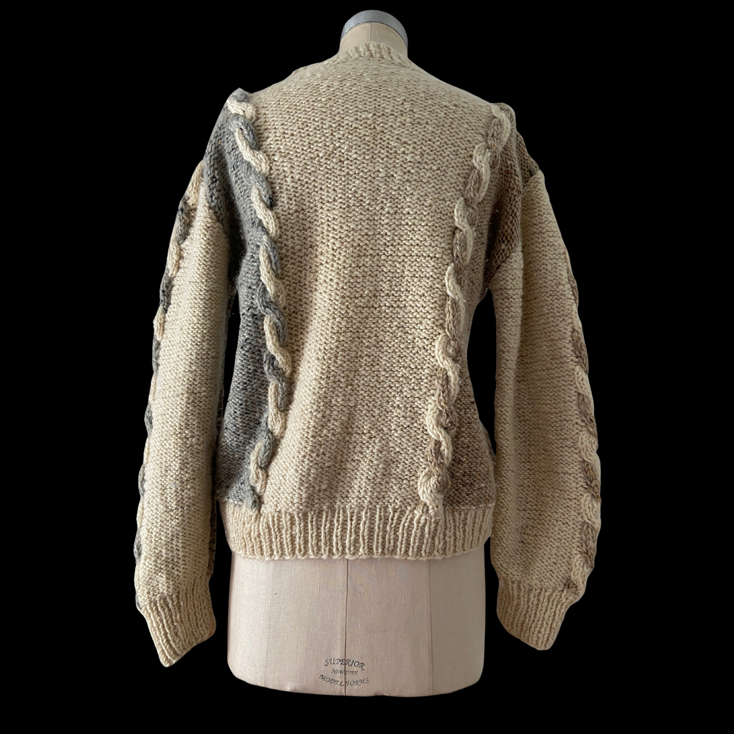 1980s Hand Knit Wool Sweater Cable Knit Cream Gray