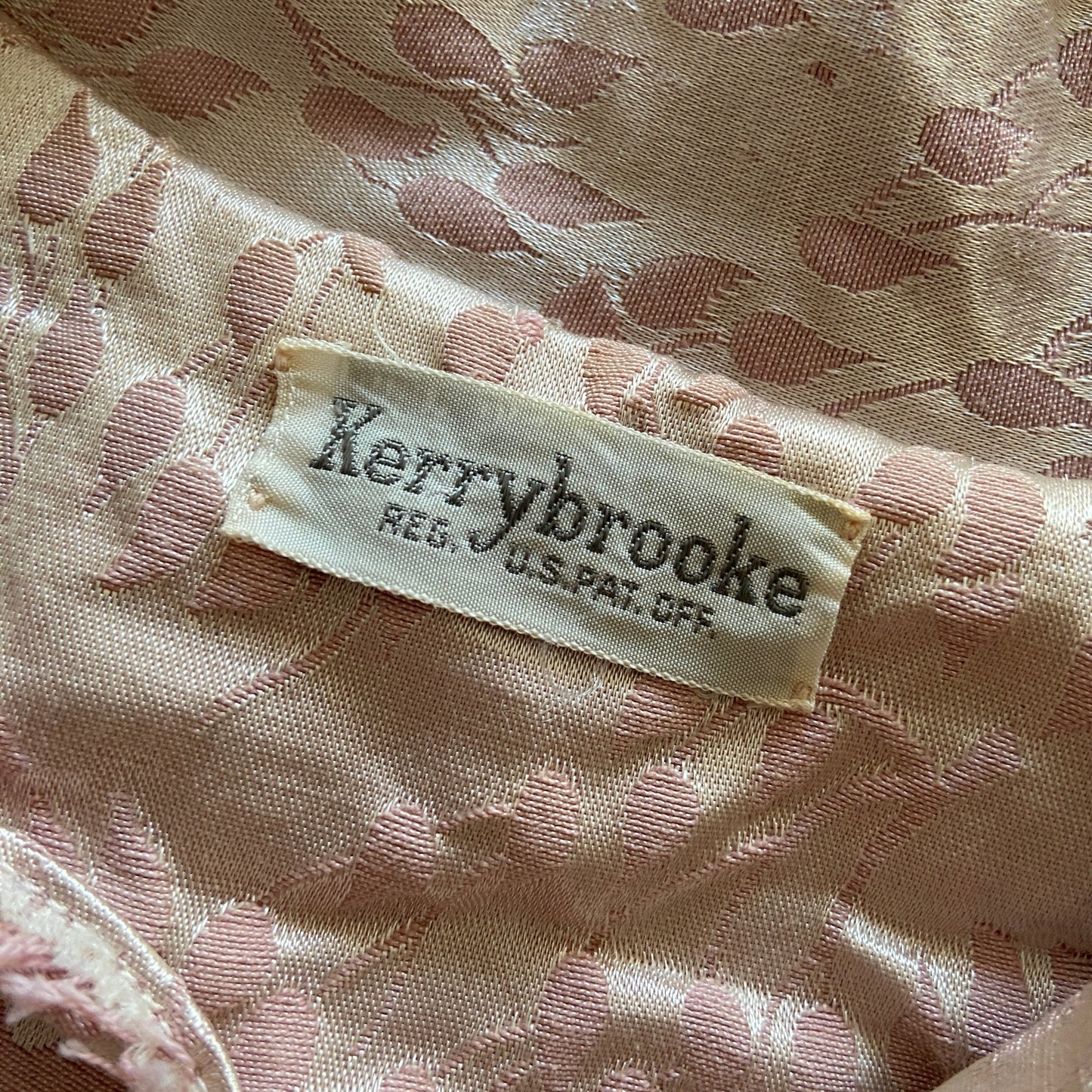 1950s Pink Brocade Wiggle Dress