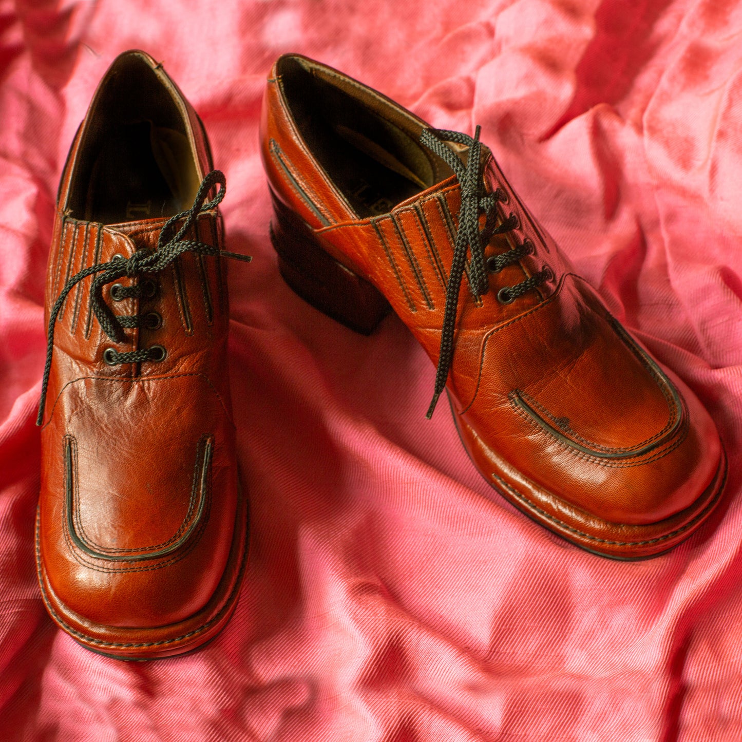 1970s Leather Platform Oxford Shoes