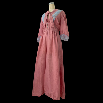 1940s Hand Dyed Silk and Lace Dressing Gown