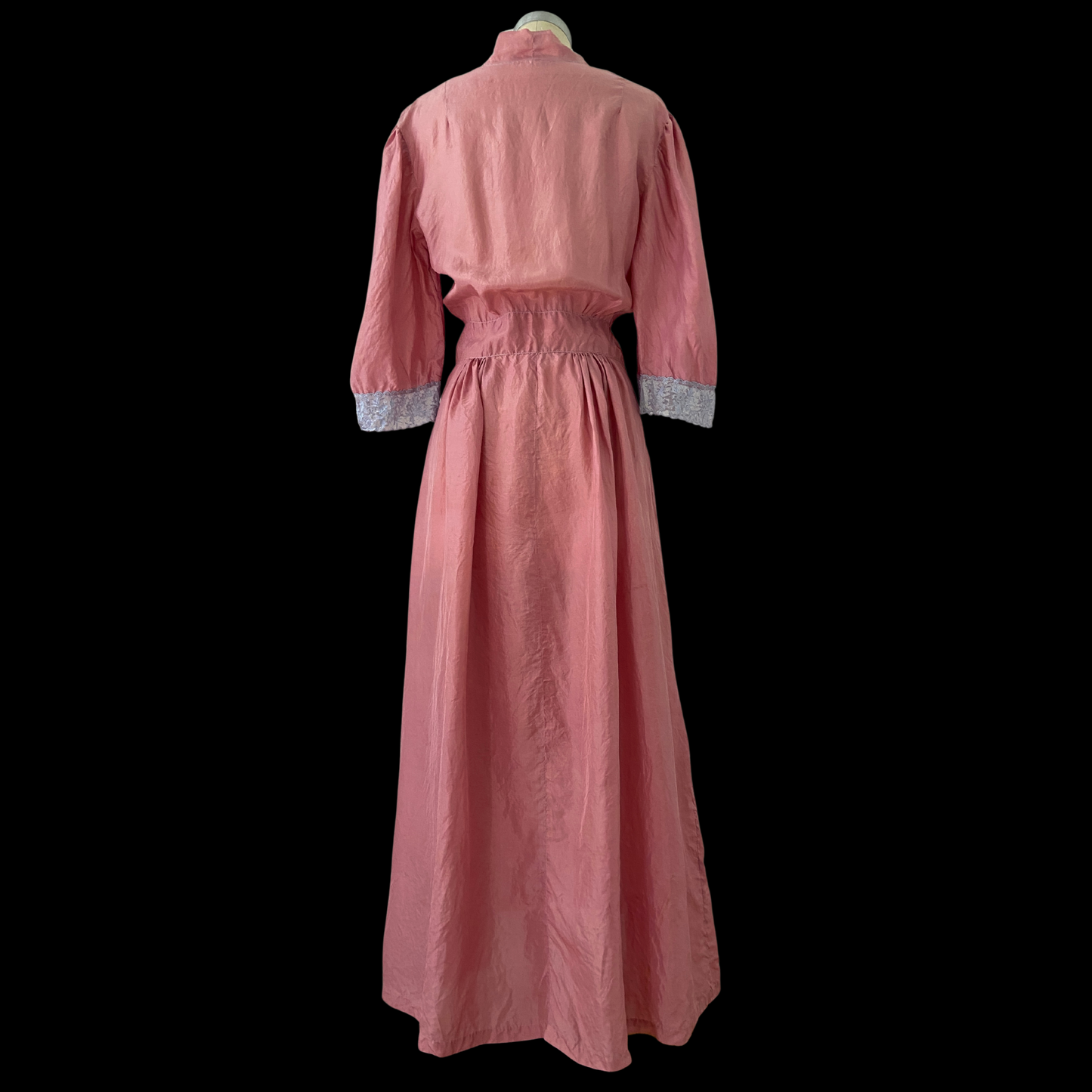 1940s Hand Dyed Silk and Lace Dressing Gown