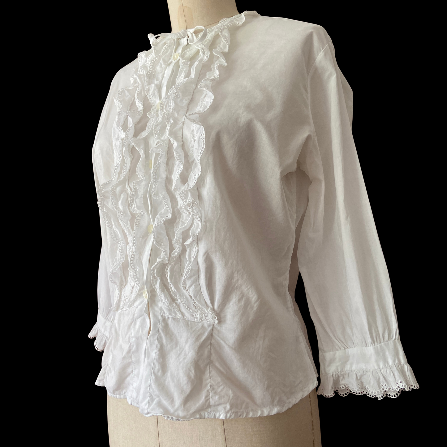 1950s Ruffle and Lace White Cotton Top