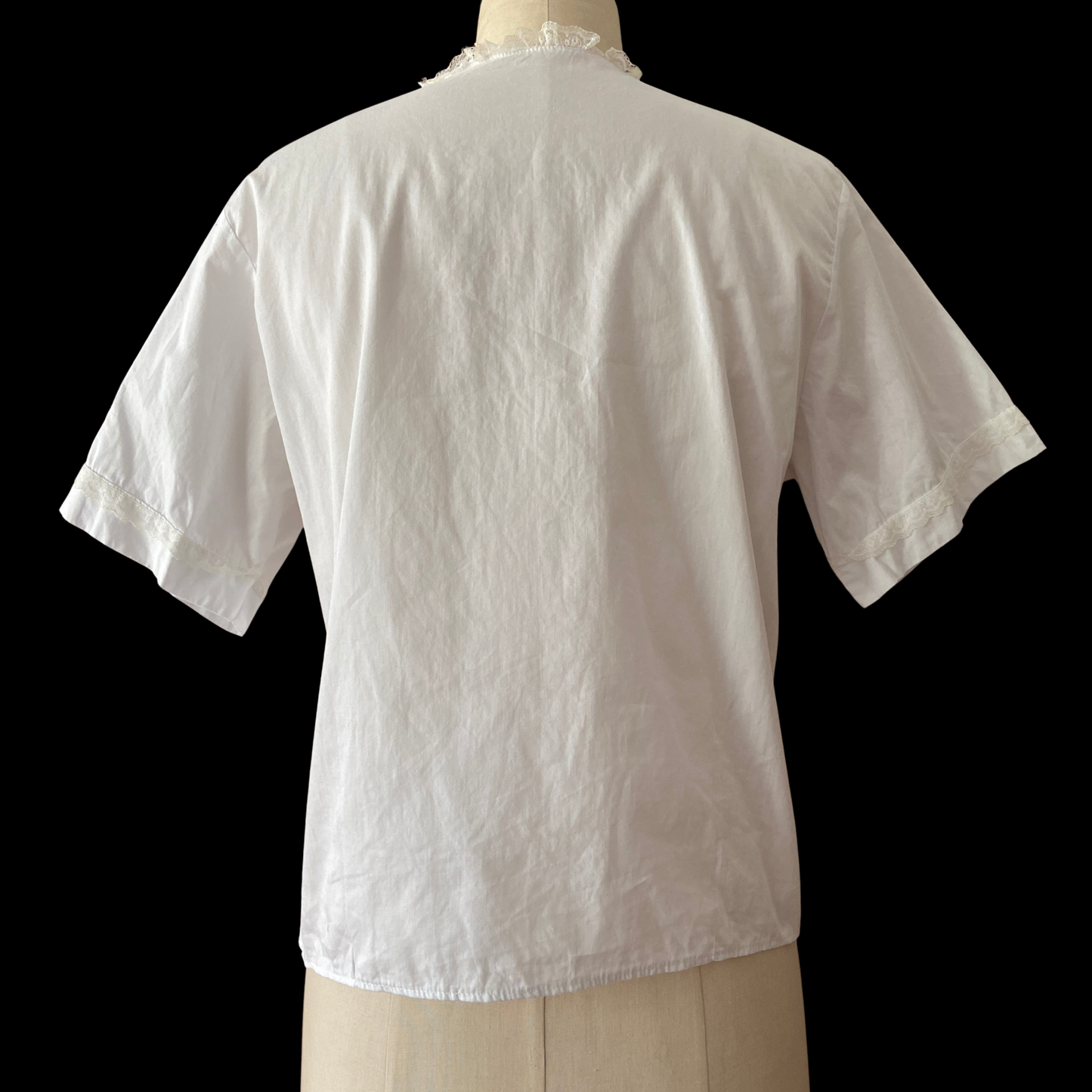 1960s Floral Lace White Cotton Top