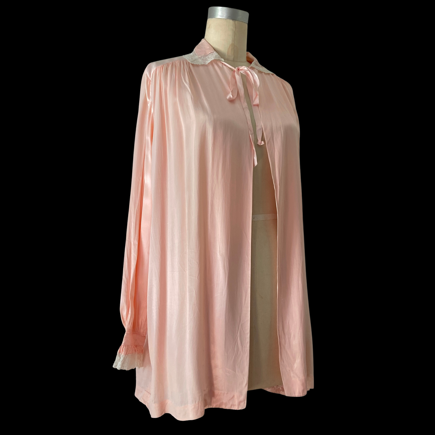 1930s 1940s Pink Satin Bed Jacket