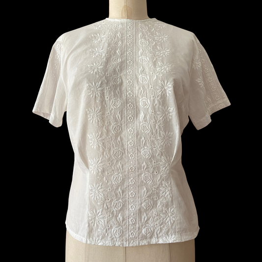 1940s Embroidered Flower & Spiderweb White Cotton Top