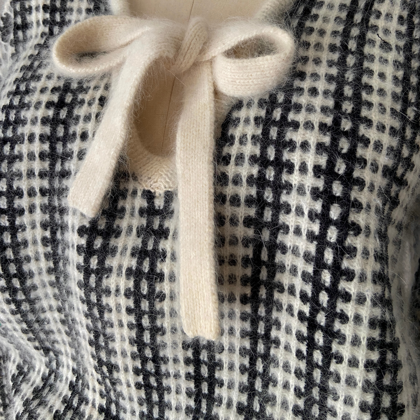 1980s Angora Sweater Black and White Balloon Sleeve