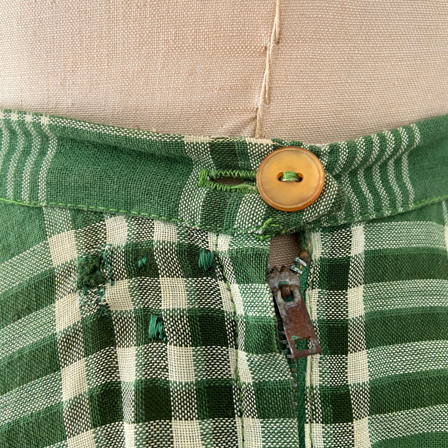 1940s Green Plaid Cotton Circle Skirt