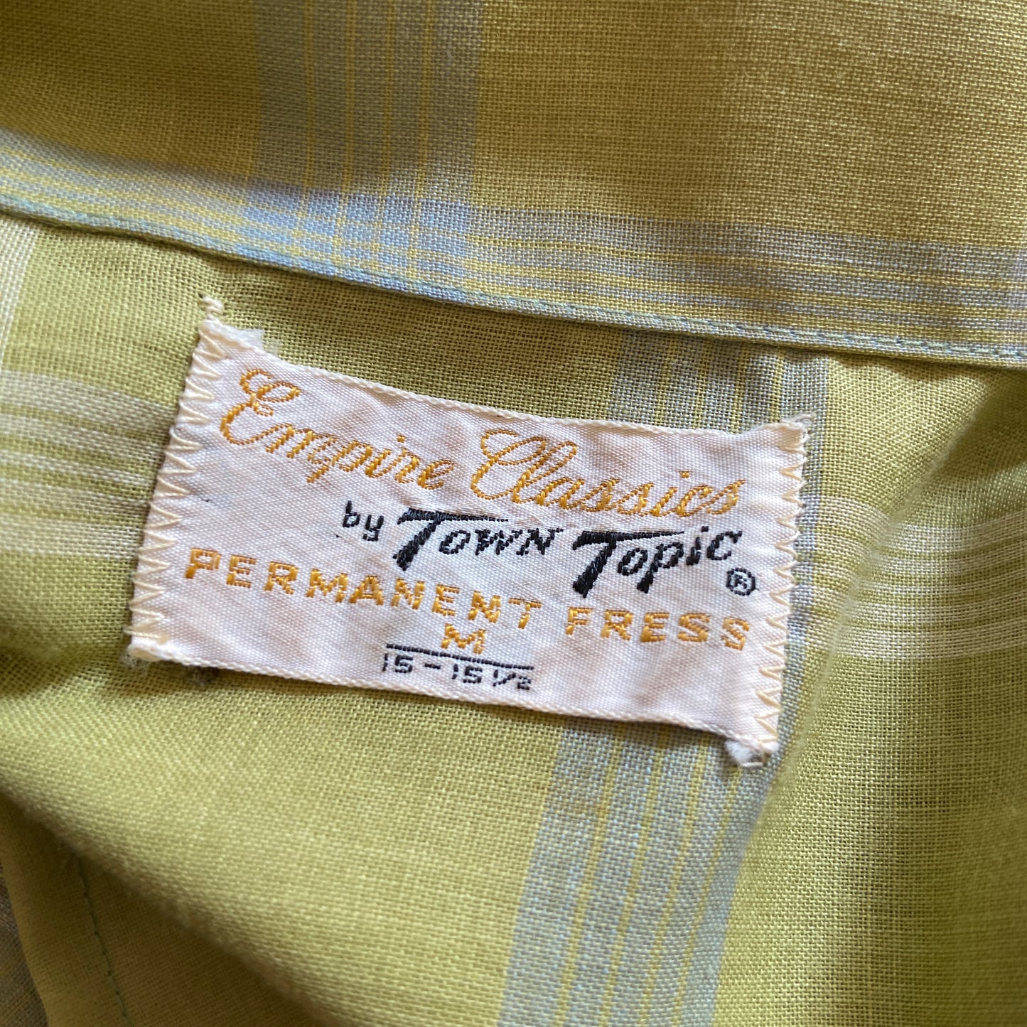 1950s Green Plaid Loop Collar Shirt