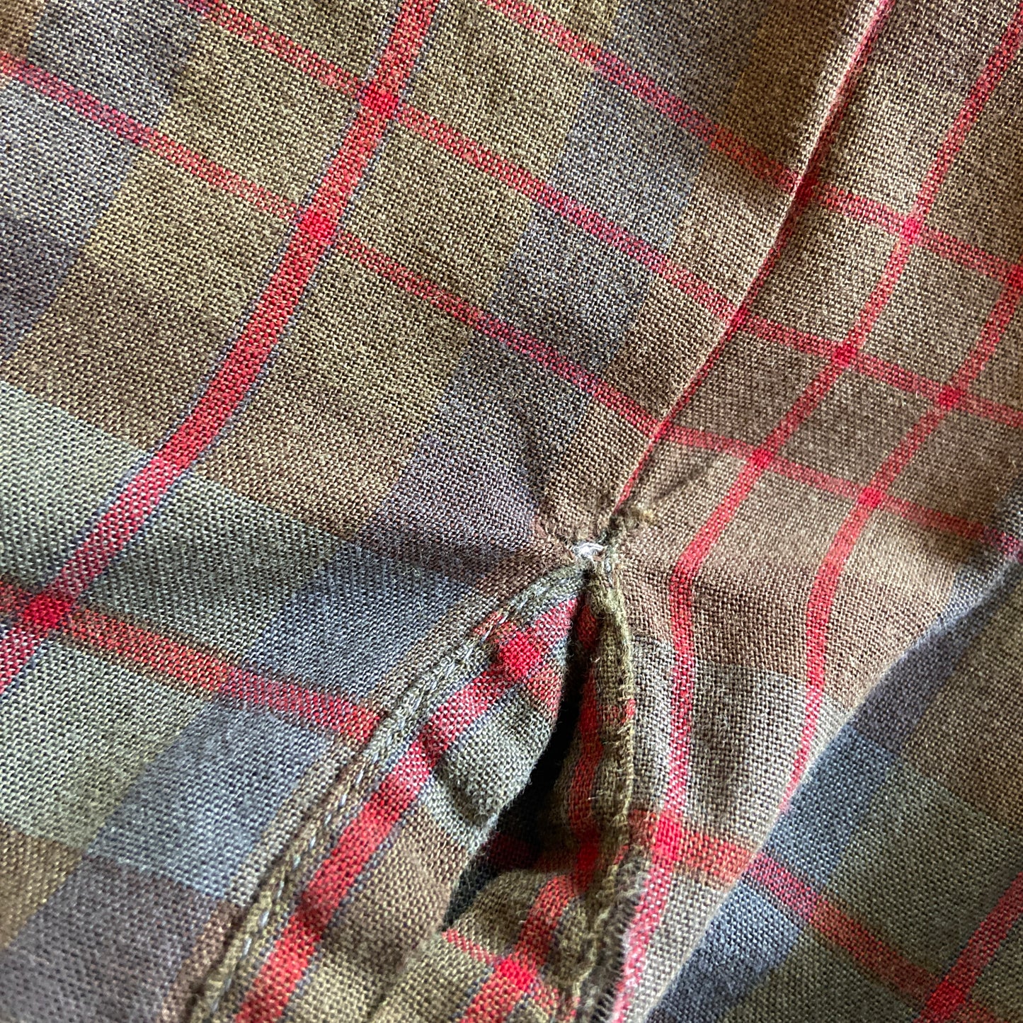 1950s 1960s McGregor Plaid Loop Collar